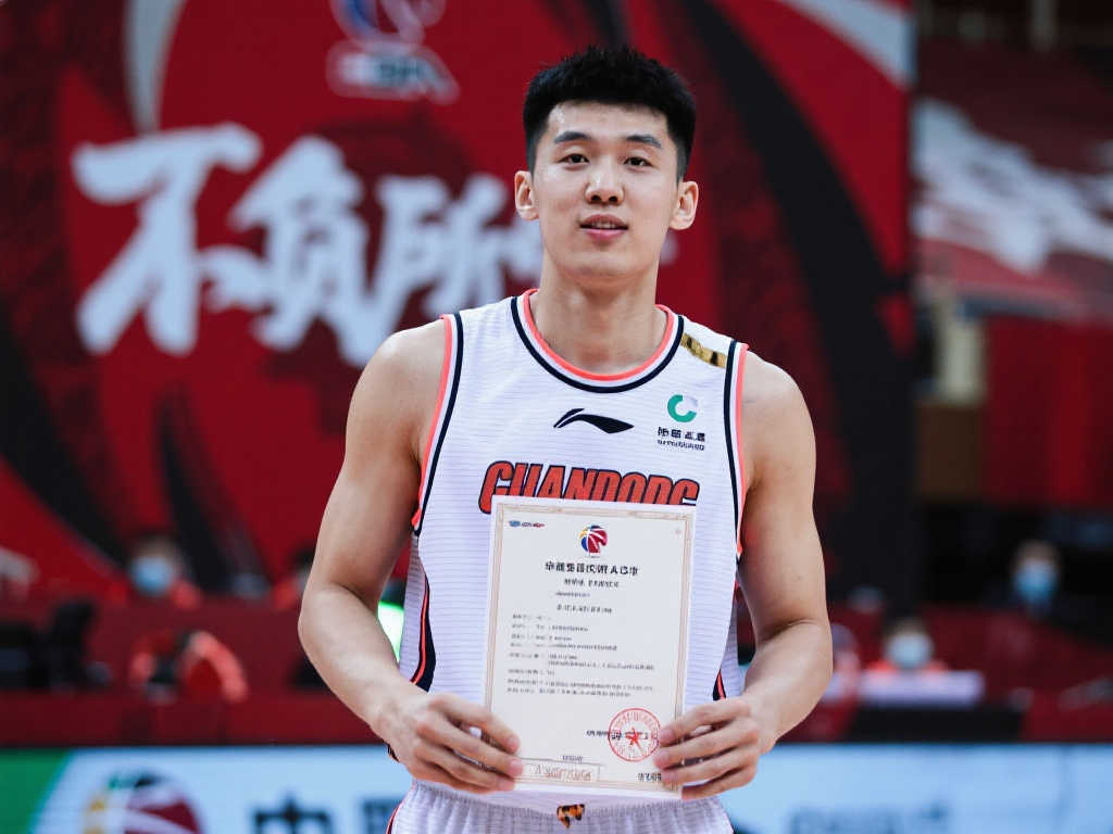 因该明星被 因该明星被